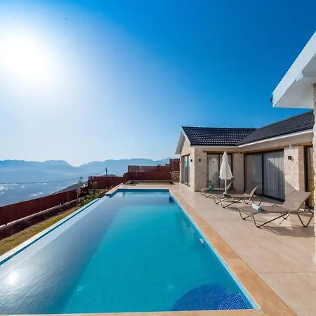 Ghizlane * Kaş