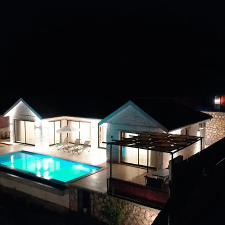 Ghizlane * Kaş